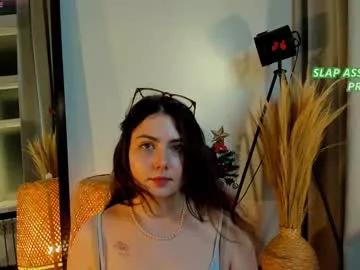 cutie_pearl from Chaturbate is Away