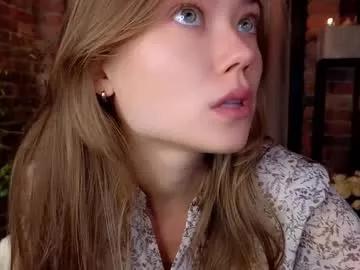 diora_babe model from Chaturbate