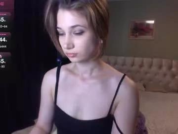 yesofie from Chaturbate is Freechat