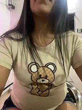 ArielleMillerr from StripChat is Freechat