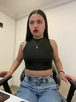 AvnyWolf_ from StripChat is Freechat