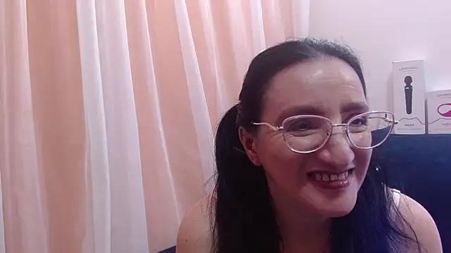 CloeFoxx_ from StripChat is Freechat