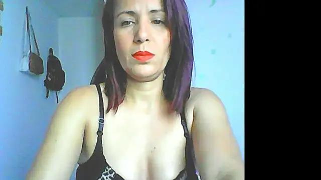 karol_w_ from StripChat is Freechat