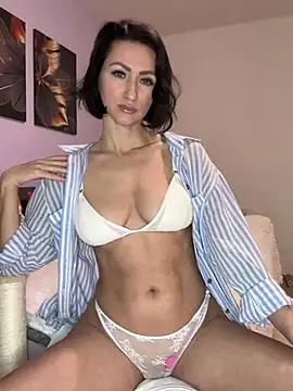 KatyEvanss from StripChat is Freechat