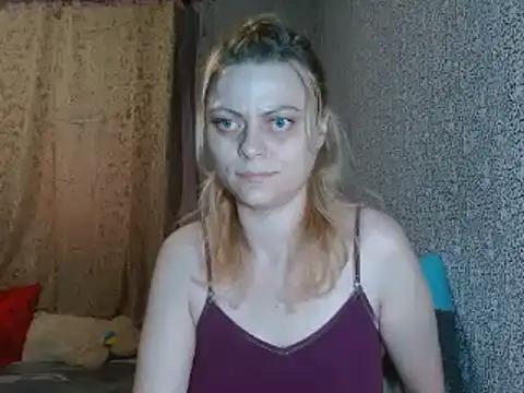 LindaRoutz from StripChat is Freechat