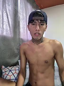 Noah_Lambert from StripChat is Freechat