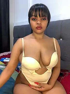 prettycaramel from StripChat is Freechat