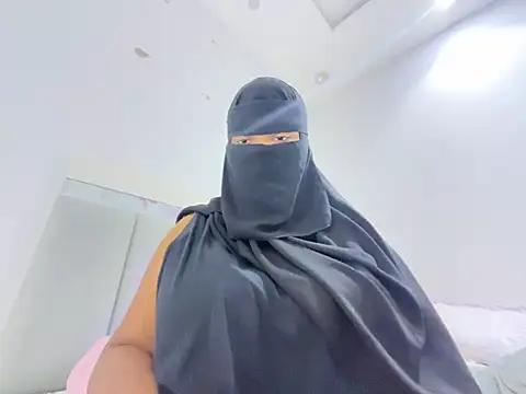 Submissive_Arab from StripChat is Freechat