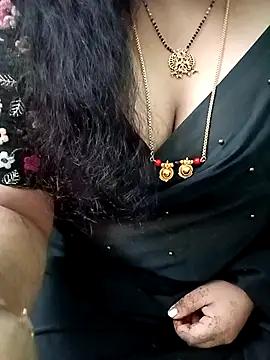 your-sameera from StripChat is Freechat